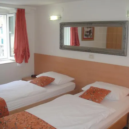 Palace Heritage Apartment Split