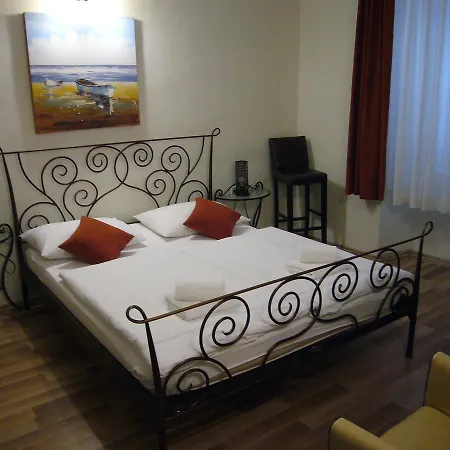 Palace Heritage Apartman *